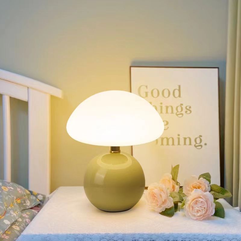 MushroomGlow | Ceramic Table Lamp with Adjustable Lighting | Whimsical Design for Elegant Home Decor 9